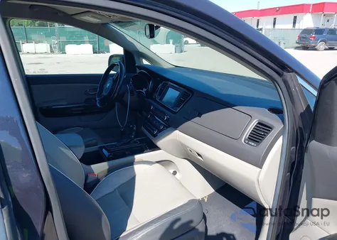 2015 Kia Sedona Sx z USA, uszkodzony, nr VIN KNDMC5C16F6047534